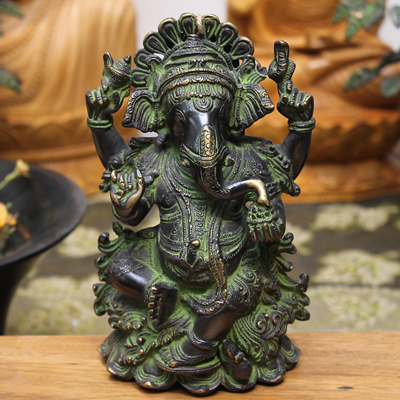 銅制精雕象鼻財神 異域風(fēng)情中的智慧與財富象征